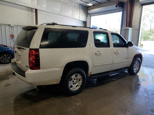 73191634-2010-chevrolet-suburban_3