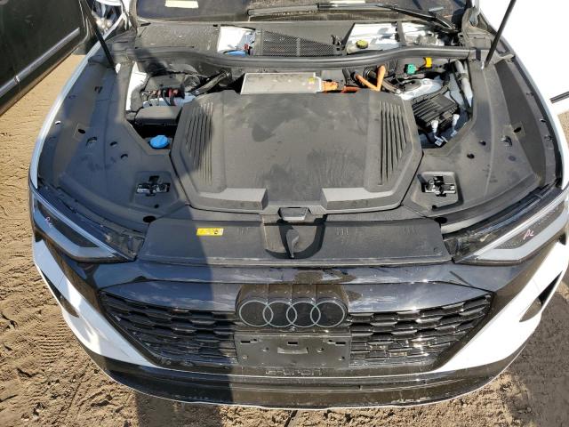 73211474-2024-audi-q8-e-tron_12