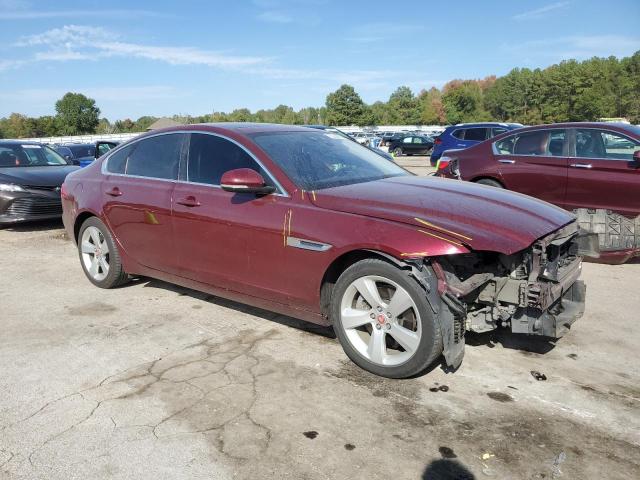 73224423-2017-jaguar-xf_4