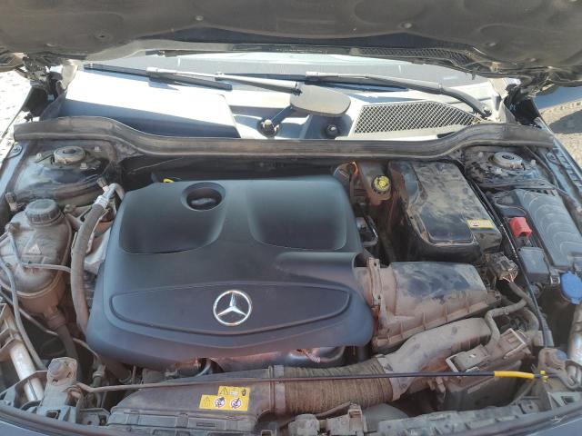 73233574-2016-mercedes-benz-cla-class_11