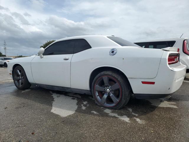 73343814-2013-dodge-challenger_2