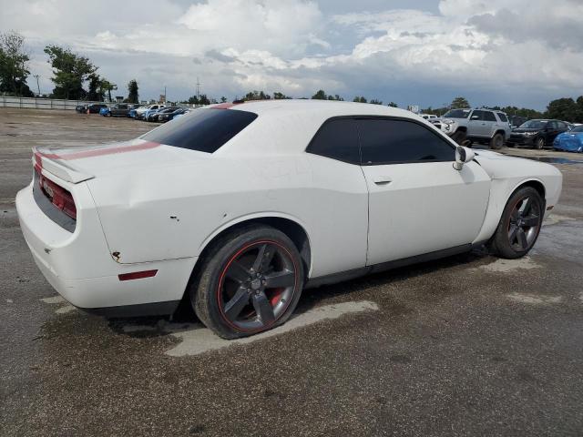 73343814-2013-dodge-challenger_3