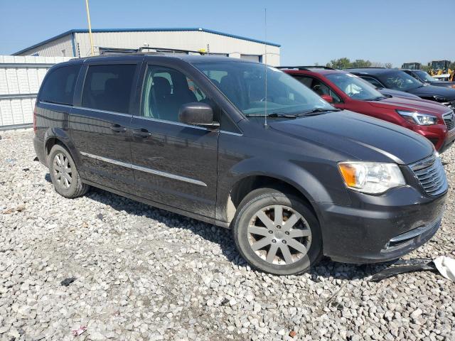 73508394-2016-chrysler-minivan_4