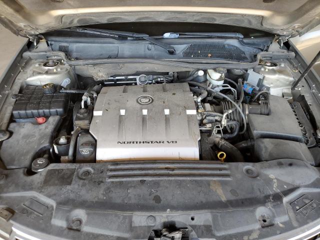 73511194-2010-cadillac-dts_11