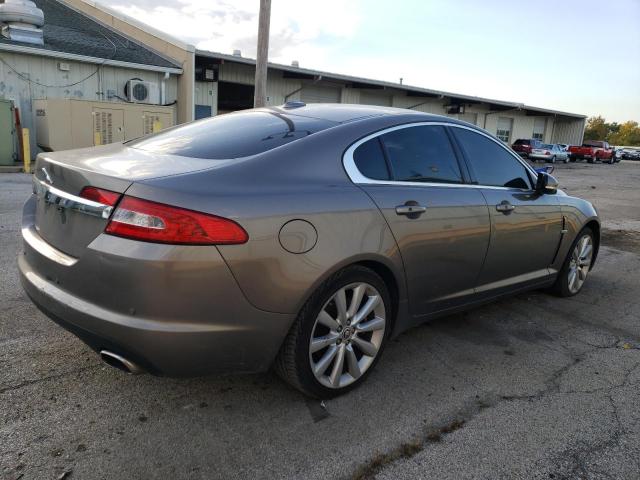 73514963-2011-jaguar-xf_3