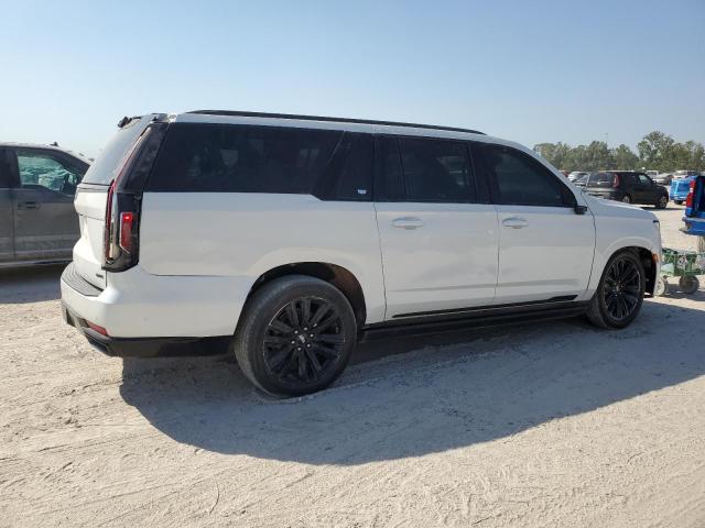 73552084-2022-cadillac-escalade_3