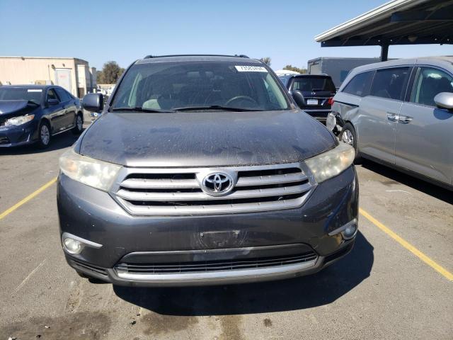 73583494-2011-toyota-highlander_5