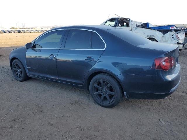 73613513-2010-volkswagen-jetta_2