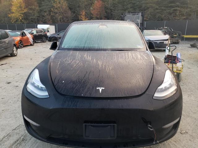 73696133-2021-tesla-model-y_5