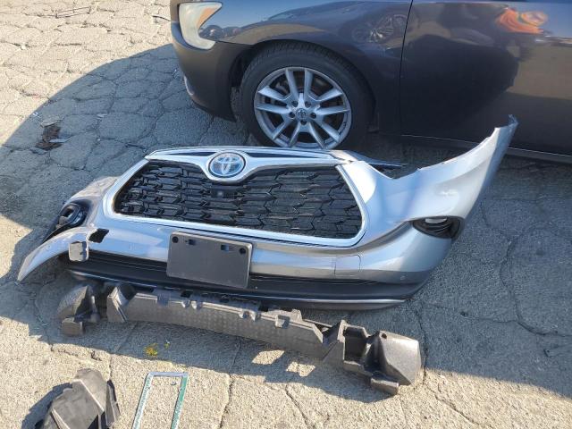 73860934-2021-toyota-highlander_12