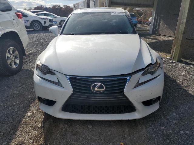 73912513-2015-lexus-is_5