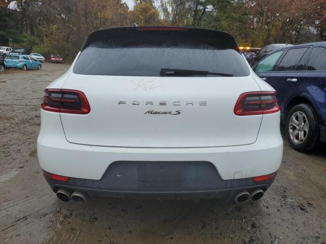 73921823-2015-porsche-macan_6