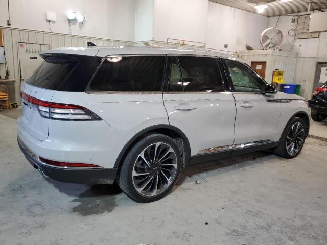 73980553-2021-lincoln-aviator_3