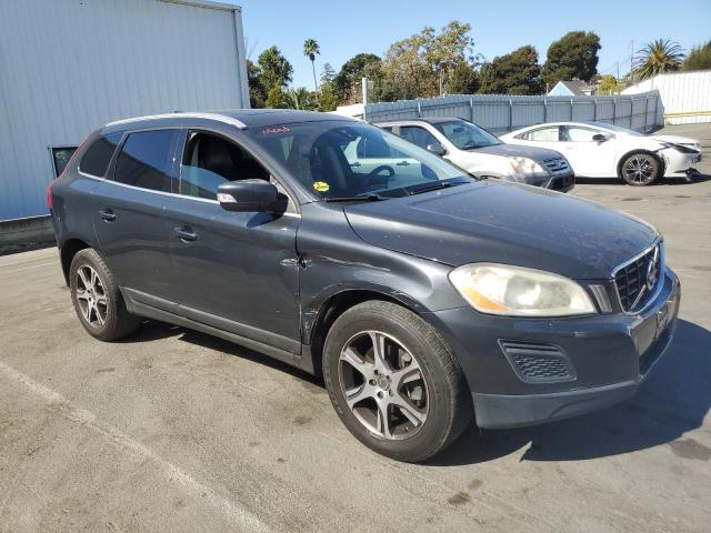 74069074-2013-volvo-xc60_4