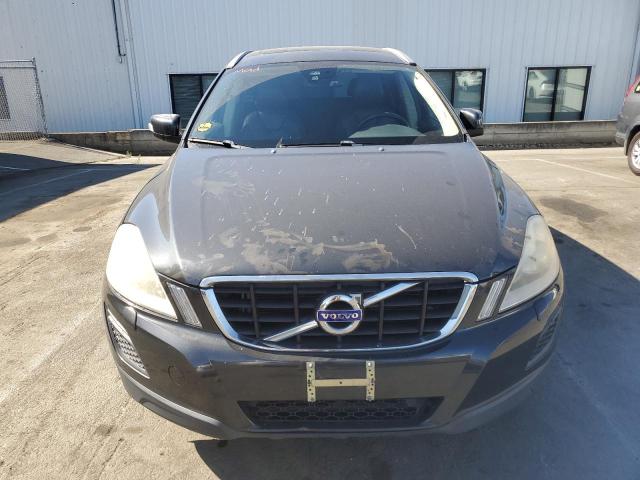 74069074-2013-volvo-xc60_5