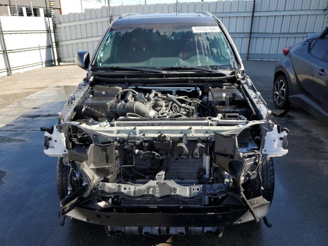 74119654-2023-lexus-gx_5