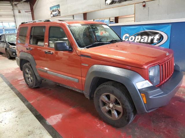 74124813-2010-jeep-liberty_4