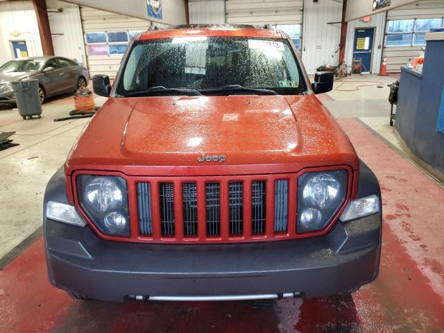 74124813-2010-jeep-liberty_5