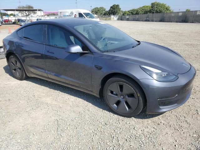 74245984-2023-tesla-model-3_4