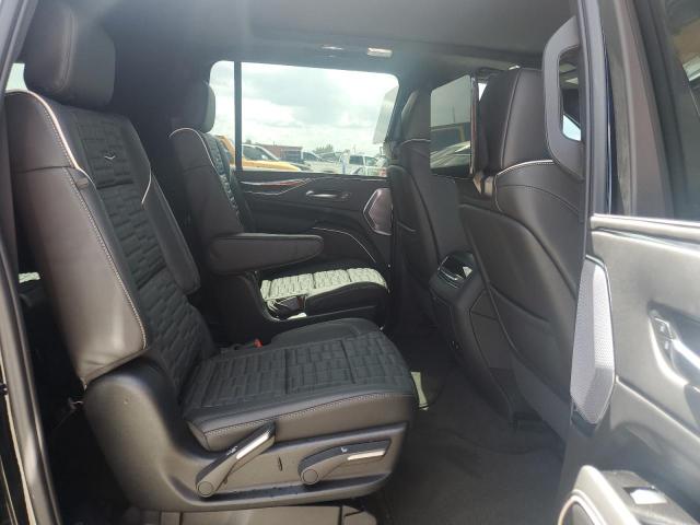 74295434-2024-cadillac-escalade_11