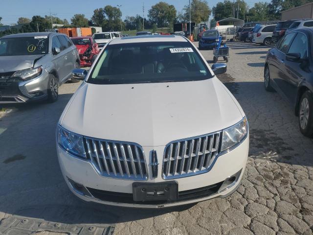 74352874-2011-lincoln-mkz_5