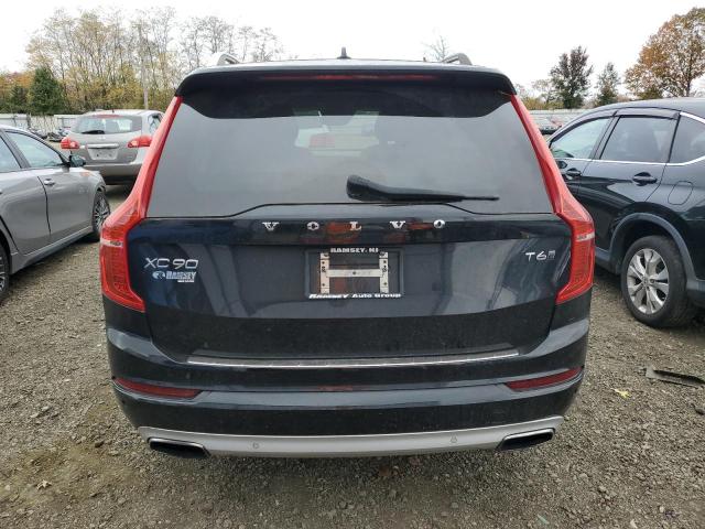 74387393-2018-volvo-xc90_6