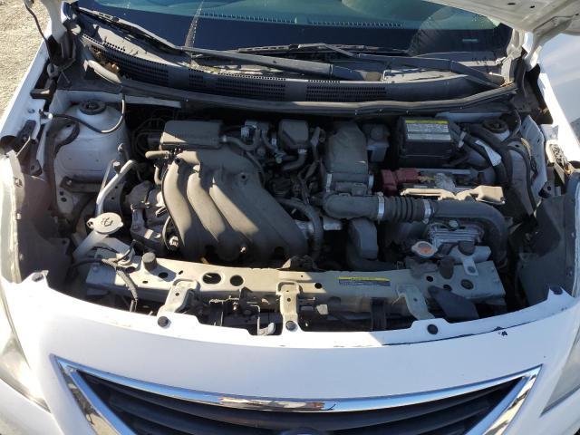 74480094-2014-nissan-versa_11