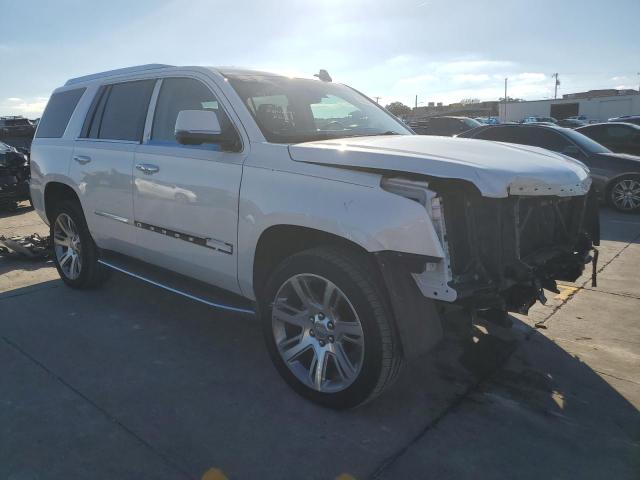 74484113-2017-cadillac-escalade_4