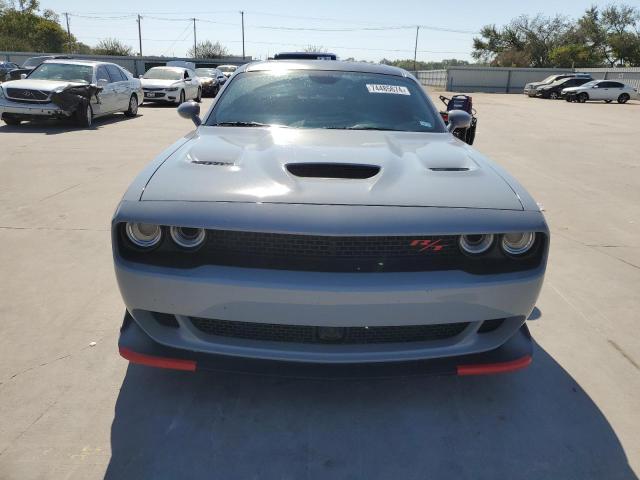 74485674-2021-dodge-challenger_5