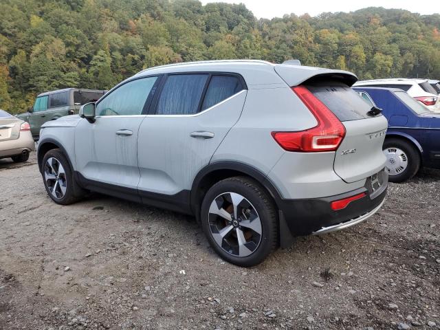 74531594-2024-volvo-xc40-plus_2