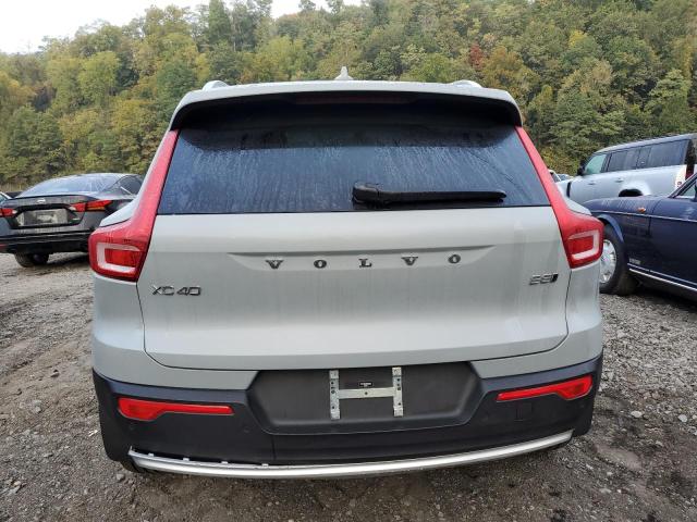 74531594-2024-volvo-xc40-plus_6