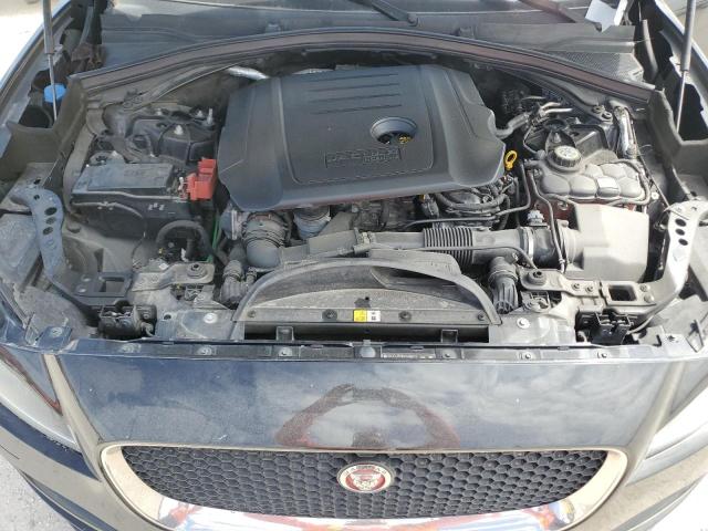 74622704-2017-jaguar-f-pace_12