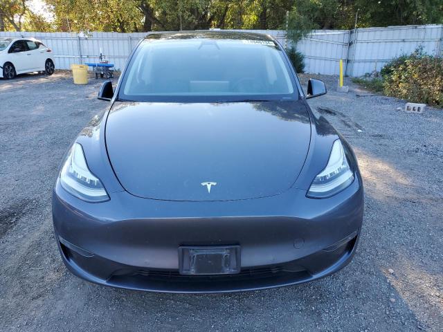 74940134-2022-tesla-model-y_5