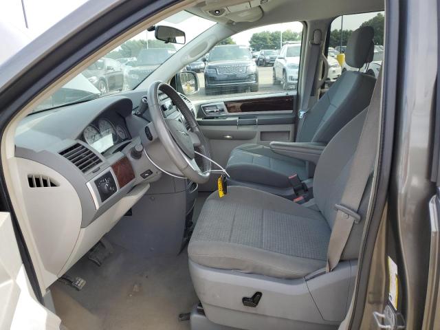 74959934-2010-chrysler-minivan_7