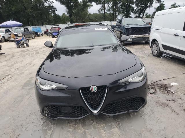 74987324-2017-alfa-romeo-giulia_5