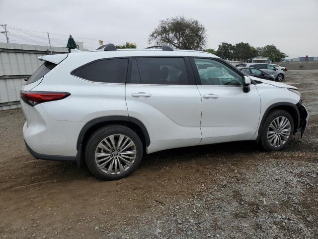 75053684-2023-toyota-highlander_3