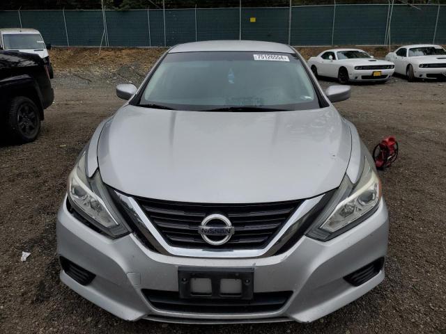 75126554-2016-nissan-altima_5