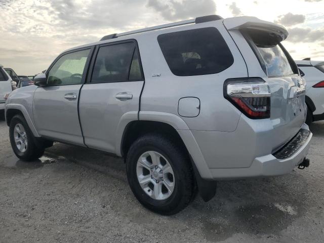 75135294-2024-toyota-4runner_2