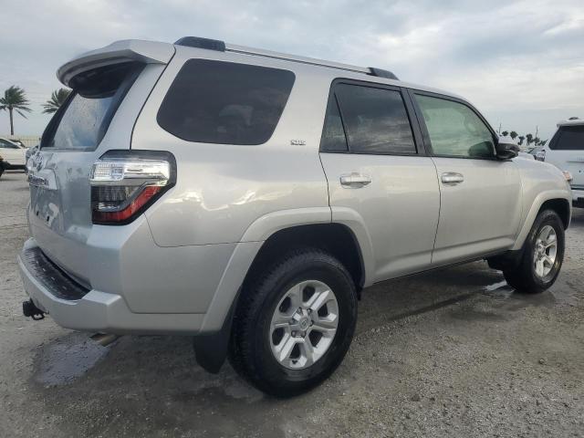 75135294-2024-toyota-4runner_3