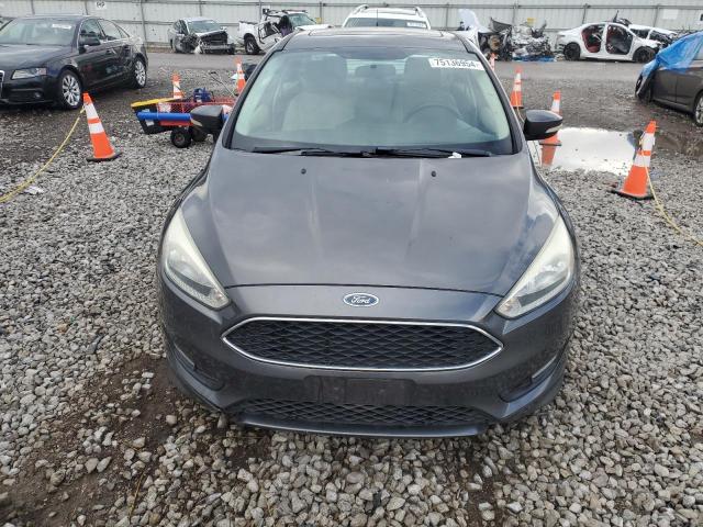 75136954-2015-ford-focus_5