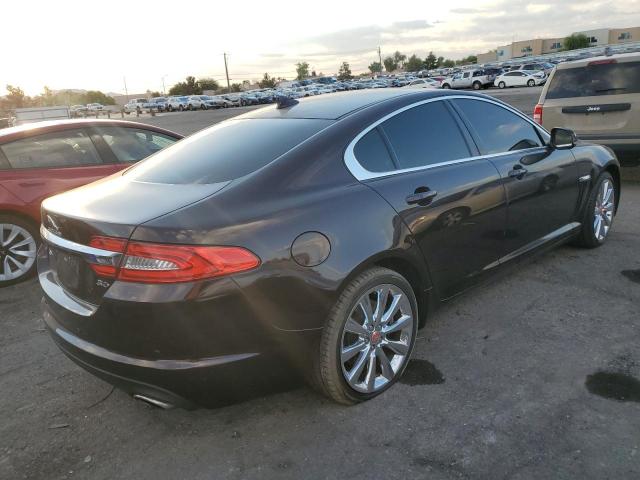 75137354-2015-jaguar-xf_3