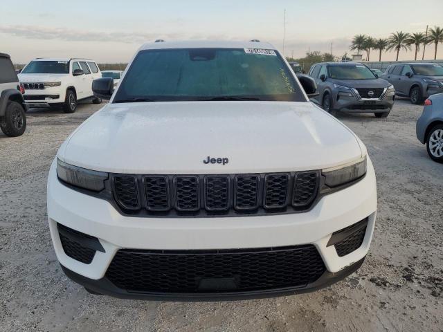 75140574-2024-jeep-grand-cherokee_5