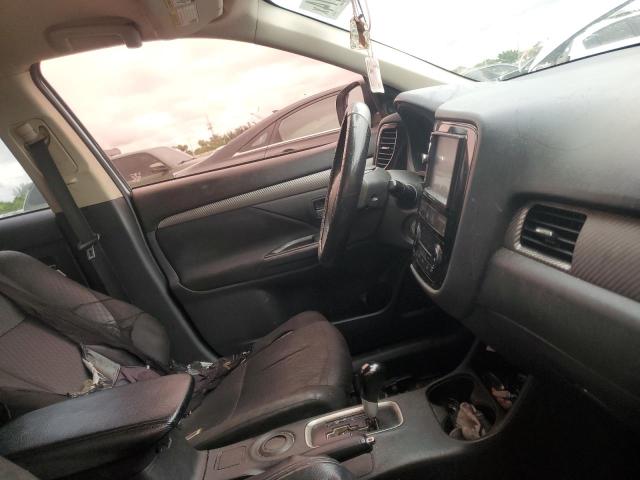 75199774-2014-mitsubishi-outlander_8