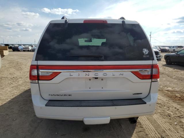 75225603-2015-lincoln-navigator_6