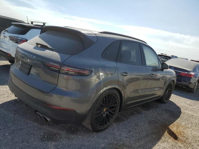 75230994-2022-porsche-cayenne_3