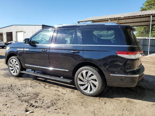 75240524-2022-lincoln-navigator_2