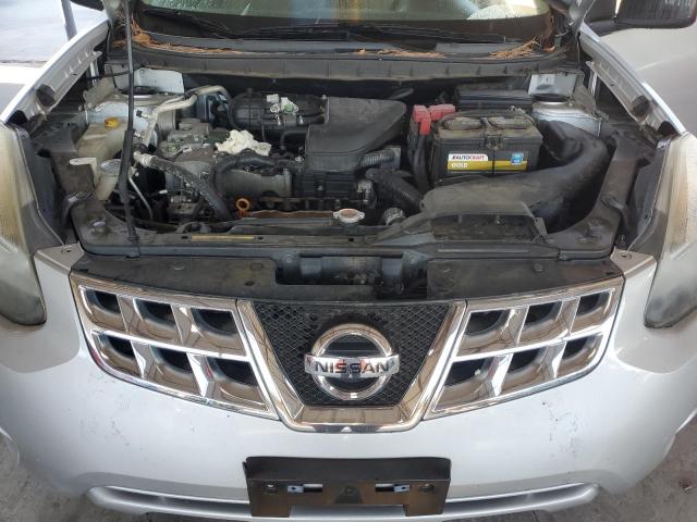 75283004-2015-nissan-rogue_12