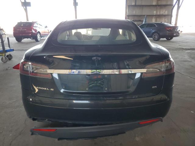 75290804-2013-tesla-model-s_6