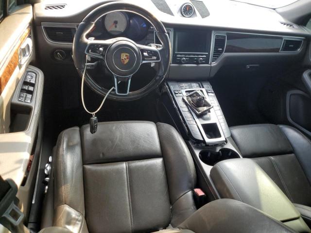 75293504-2015-porsche-macan_8