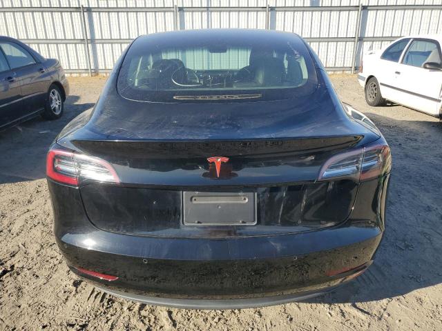 75318914-2020-tesla-model-3_6